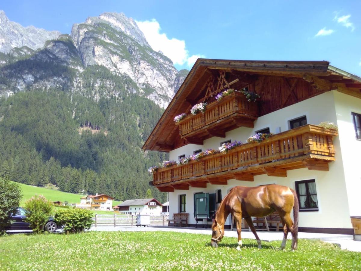 Auenhof Apartment Gschnitz Bagian luar foto
