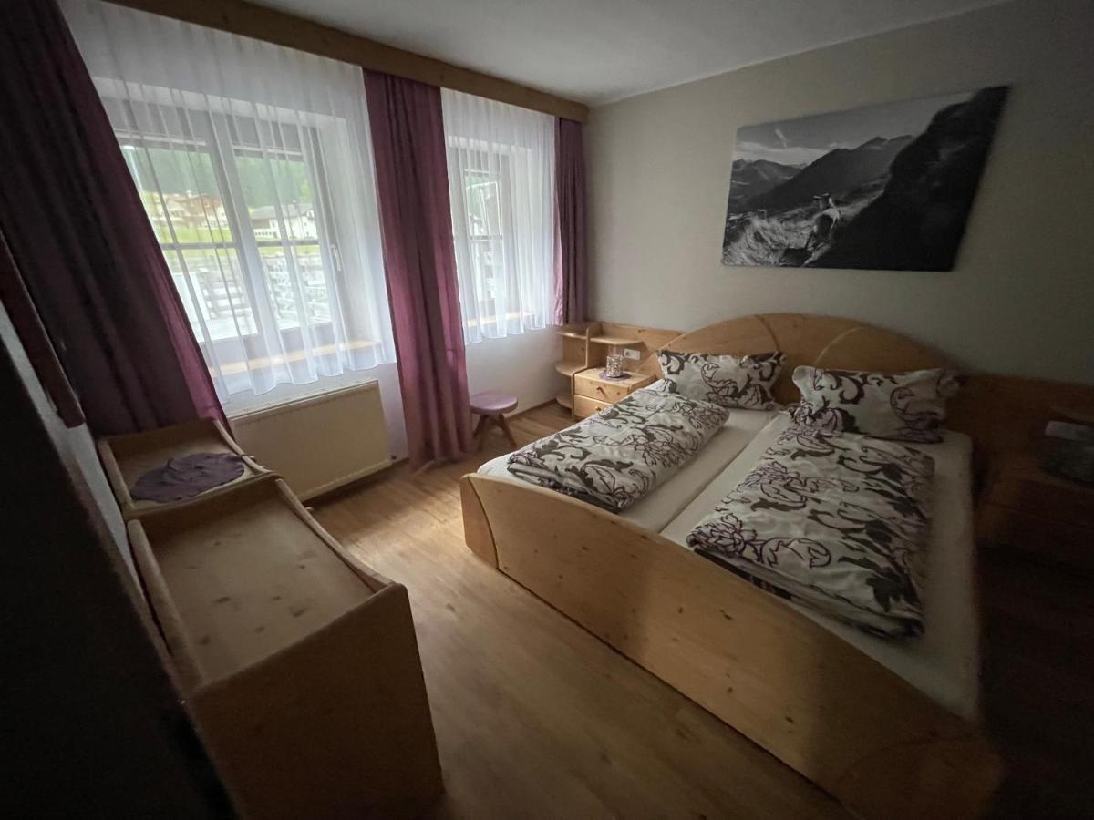 Auenhof Apartment Gschnitz Bagian luar foto