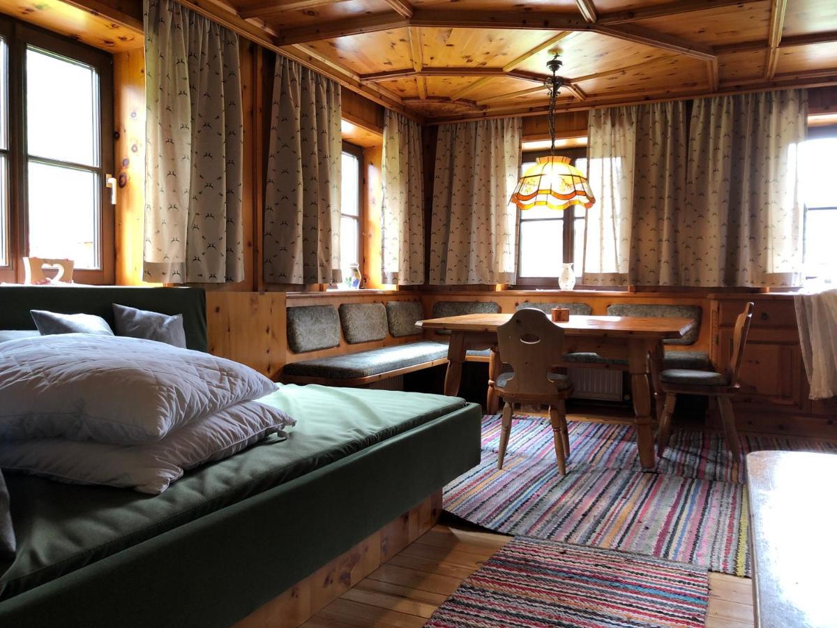 Auenhof Apartment Gschnitz Bagian luar foto